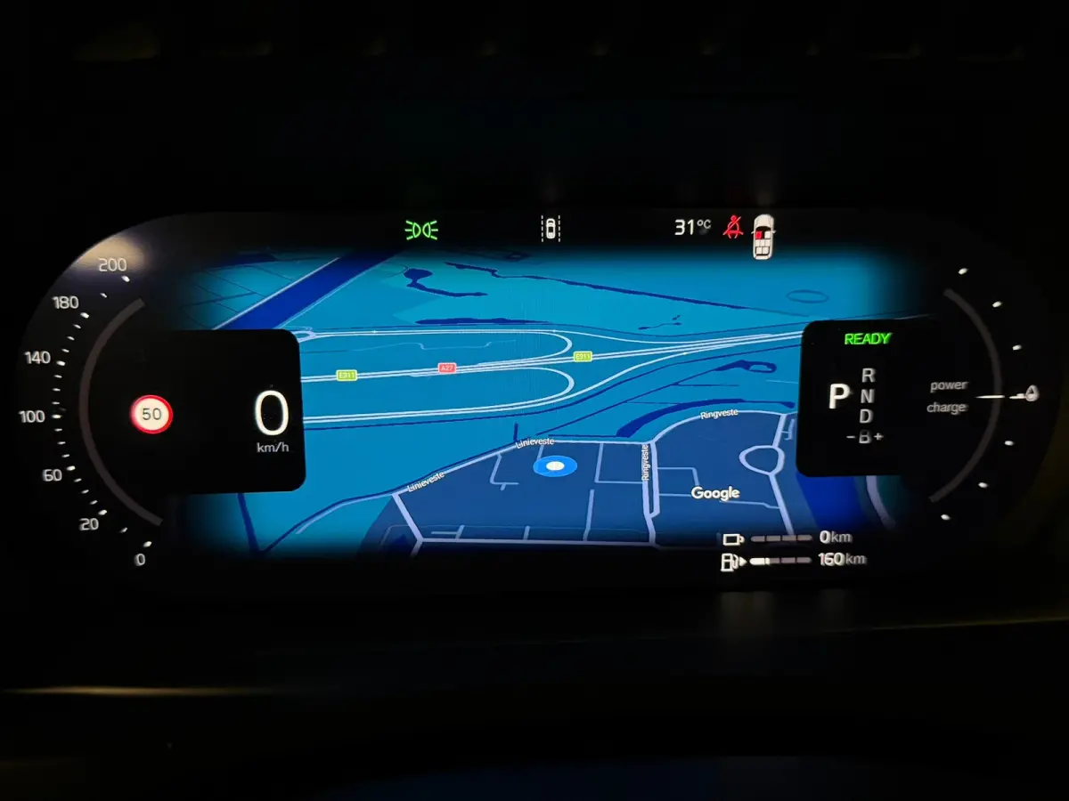 T8 AWD Recharge Plus Bright | Trekhaak | 360 Camera | Harman Kardon | 455pk | Adaptieve Cruise Control | Stoelverwarming voor+achter | Stuurwielverwarming | Schuifdak | Full LED Meesturende 