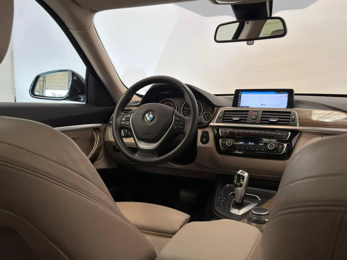 320i High Exe / Pano / Leder / Memory / Headup