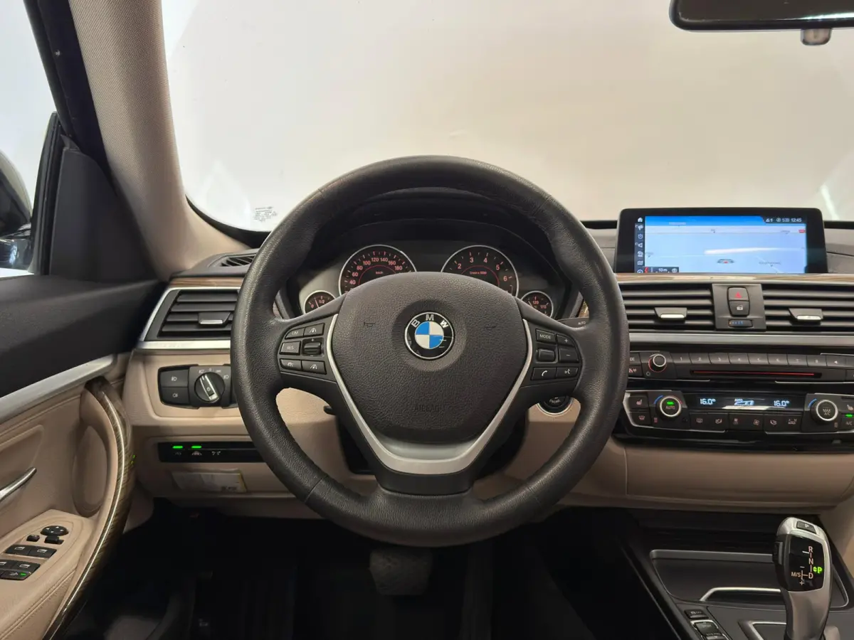 320i High Exe / Pano / Leder / Memory / Headup