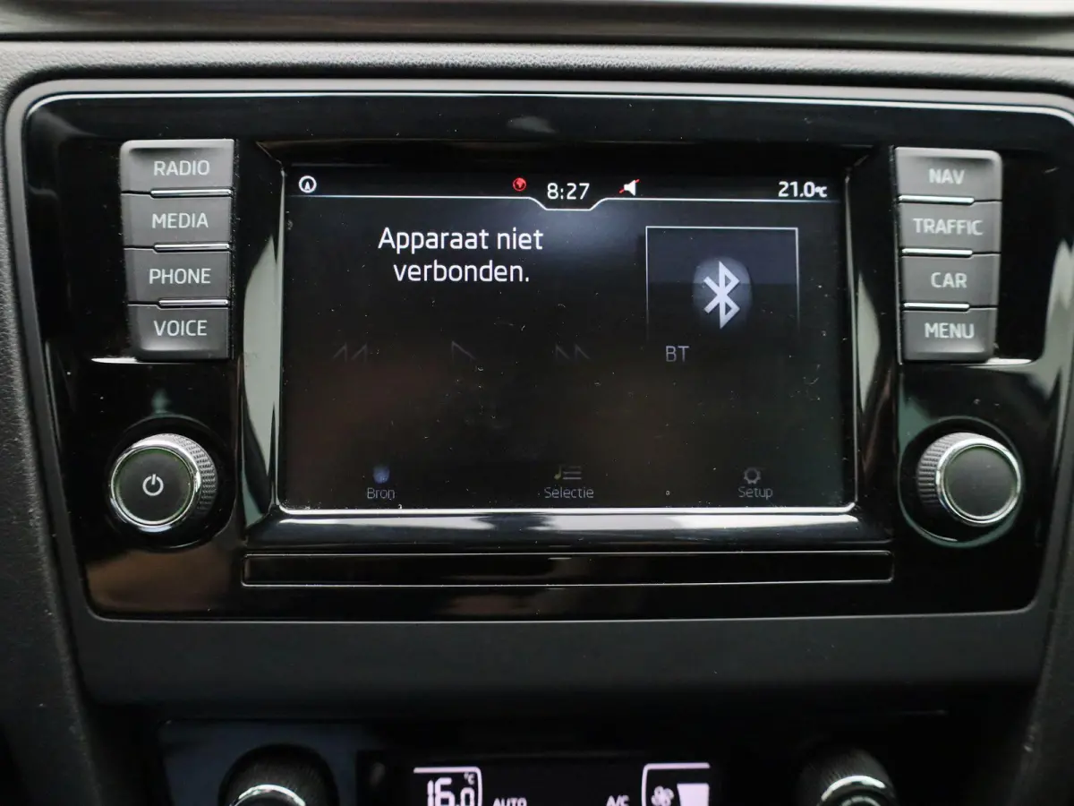 1.0 TSI Greentech Clever | Cruise Control | Stoelverwarming | Navigatie | lichtmetalen velgen 16" |