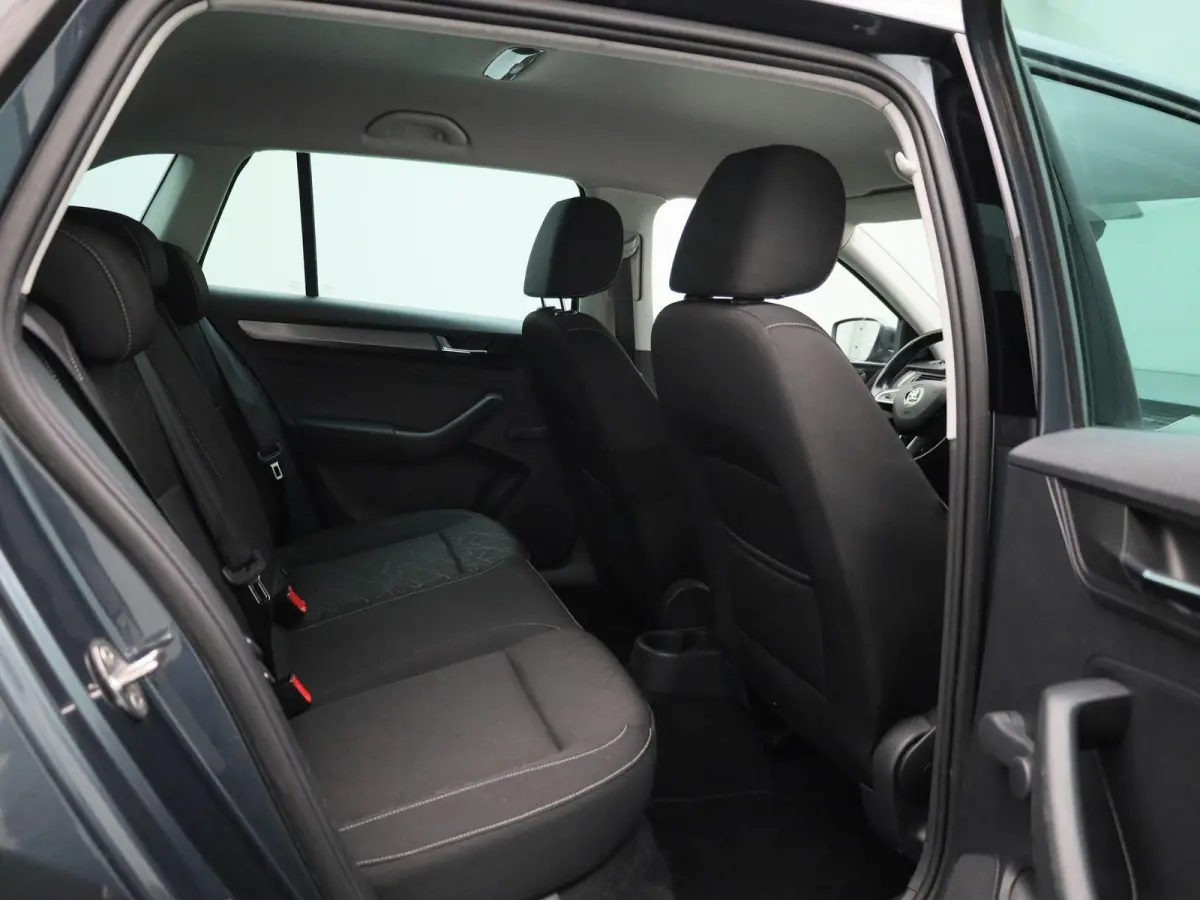 1.0 TSI Greentech Clever | Cruise Control | Stoelverwarming | Navigatie | lichtmetalen velgen 16" |
