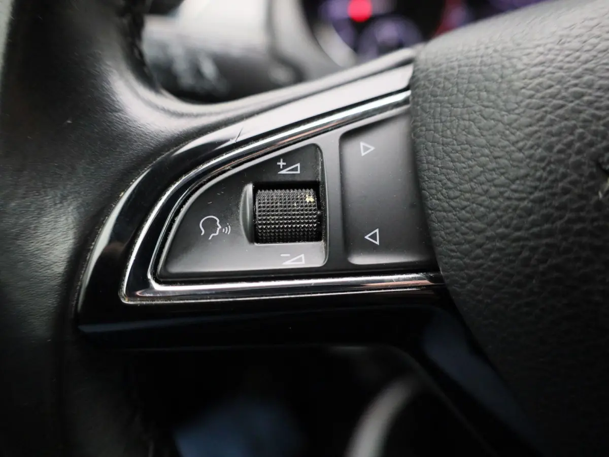 1.0 TSI Greentech Clever | Cruise Control | Stoelverwarming | Navigatie | lichtmetalen velgen 16" |