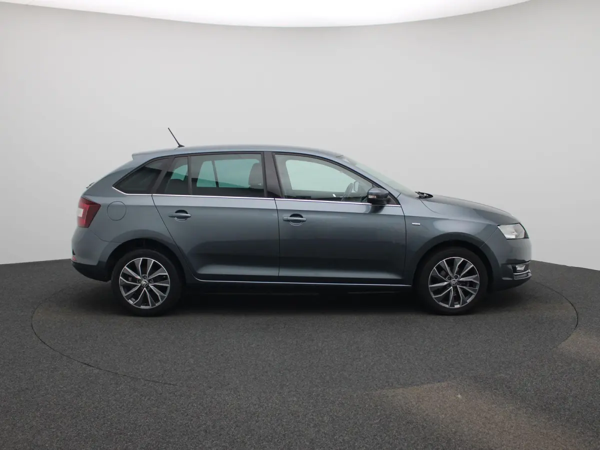 1.0 TSI Greentech Clever | Cruise Control | Stoelverwarming | Navigatie | lichtmetalen velgen 16" |