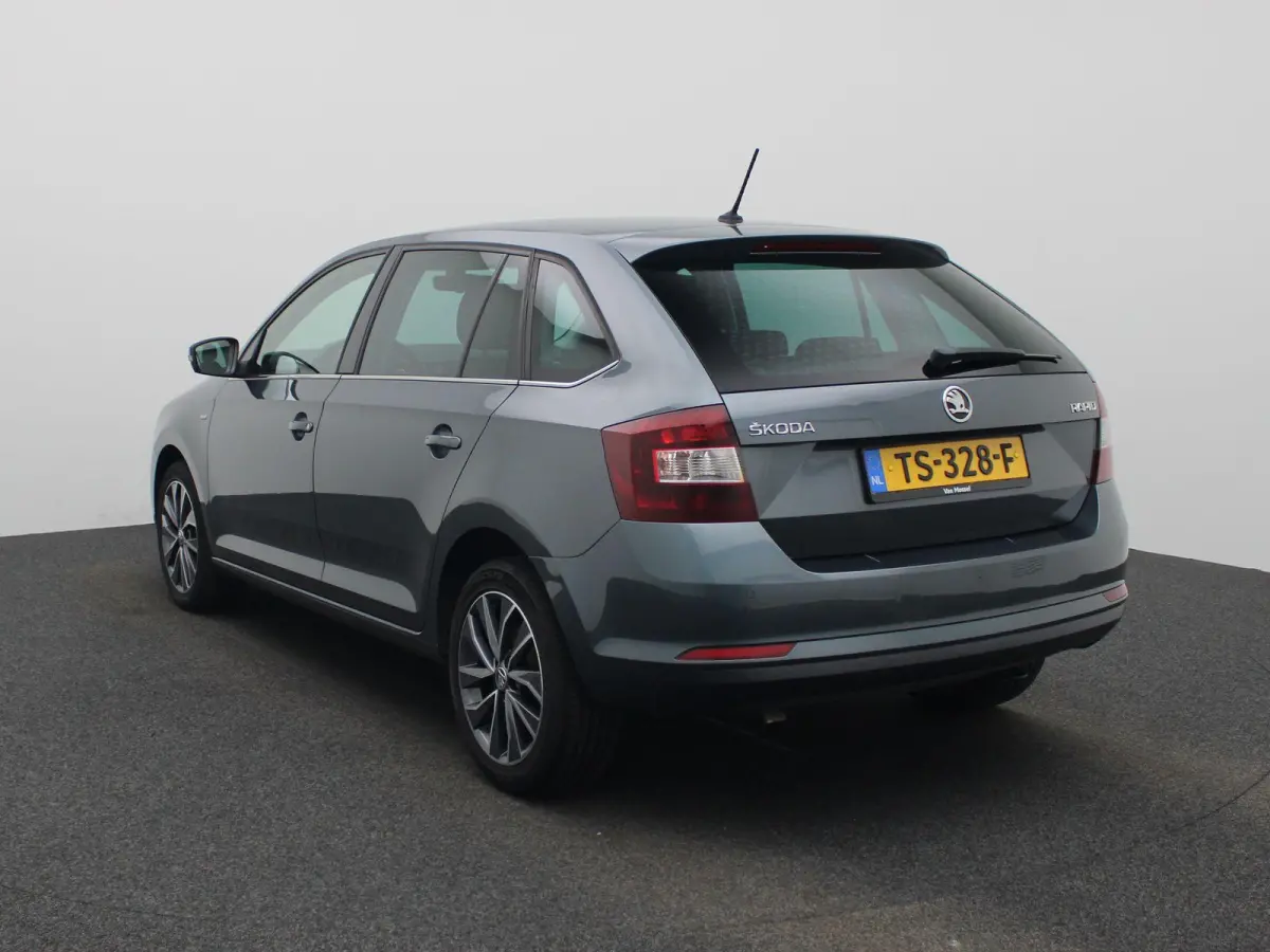 1.0 TSI Greentech Clever | Cruise Control | Stoelverwarming | Navigatie | lichtmetalen velgen 16" |