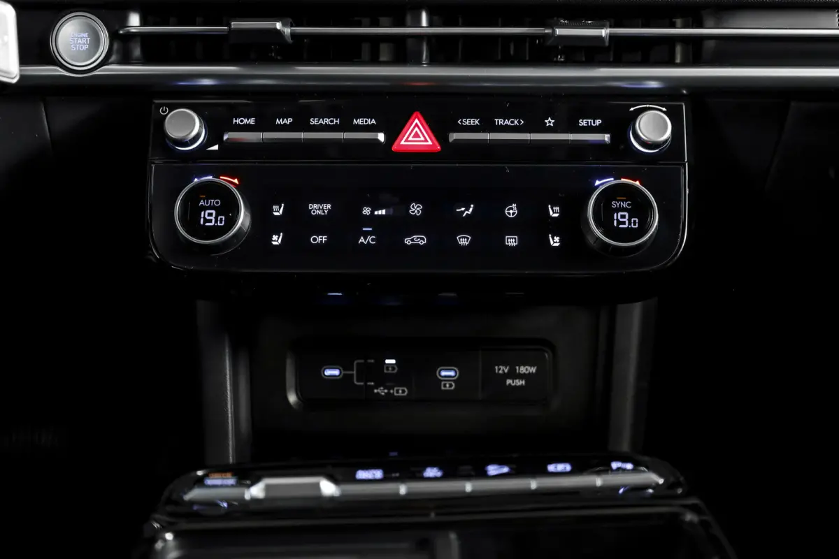 1.6 T-GDI PHEV Premium Sky 4WD | S/K-Panodak | Elek. Stoelen | Adapt. Cruise | Stoelventilatie+Verw. | 360 Camera | NAV+App. Connect | Krell | Elek. Klep LM 19" | 1125