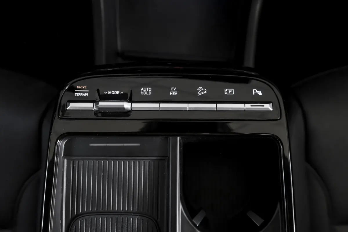 1.6 T-GDI PHEV Premium Sky 4WD | S/K-Panodak | Elek. Stoelen | Adapt. Cruise | Stoelventilatie+Verw. | 360 Camera | NAV+App. Connect | Krell | Elek. Klep LM 19" | 1125