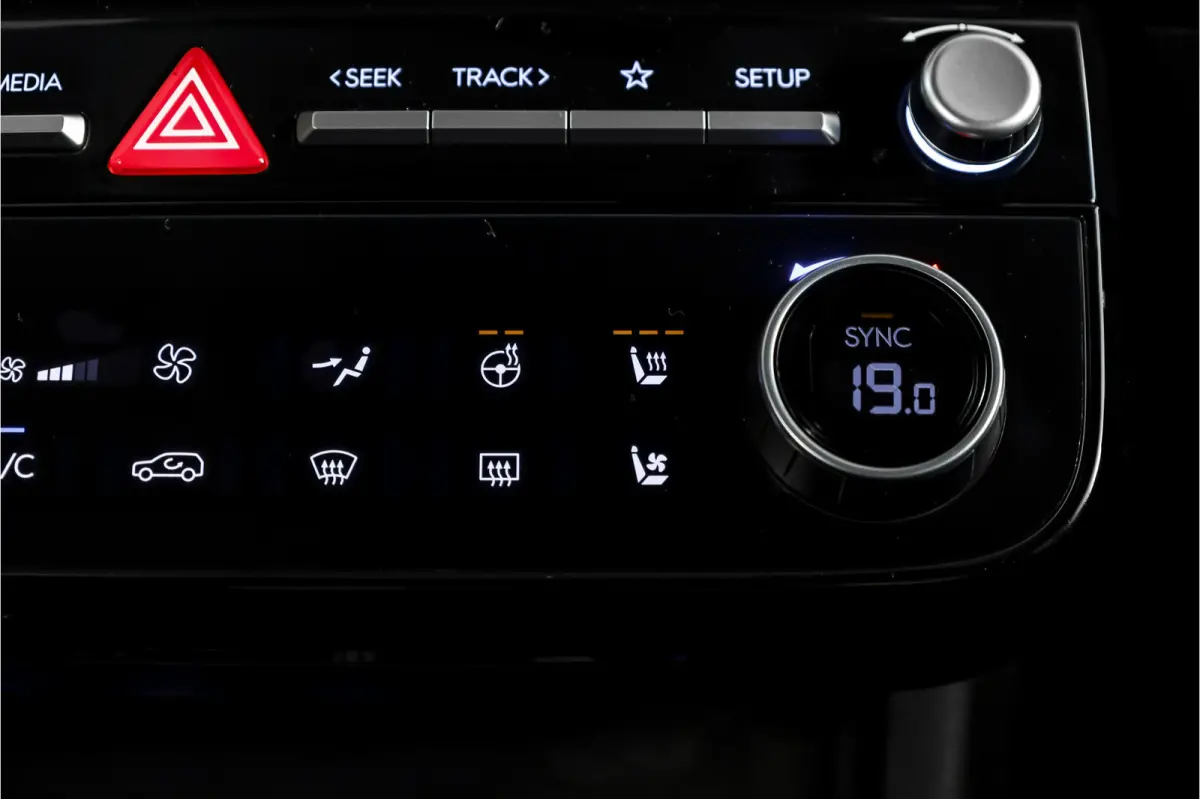 1.6 T-GDI PHEV Premium Sky 4WD | S/K-Panodak | Elek. Stoelen | Adapt. Cruise | Stoelventilatie+Verw. | 360 Camera | NAV+App. Connect | Krell | Elek. Klep LM 19" | 1125