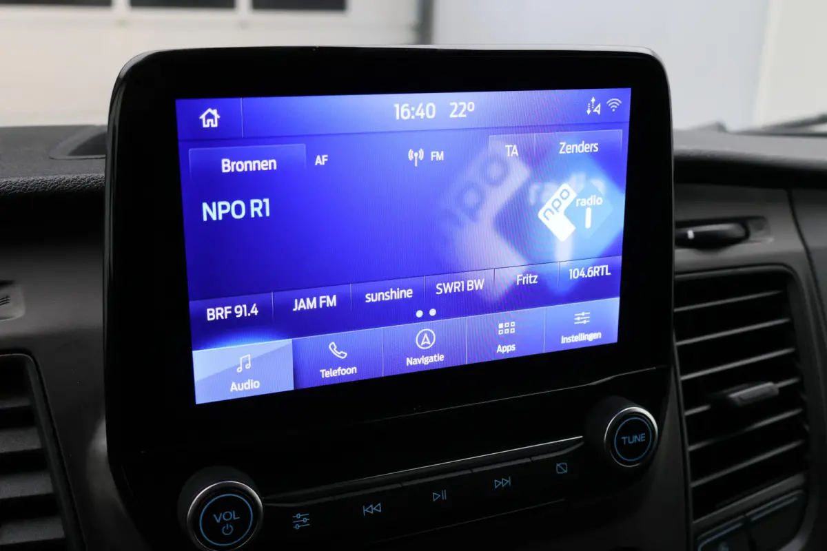 350 2.0 TDCI L3H2 Trend Leer, 3-Zits, Camera, Cruise, Apple Carplay, Rijstrooksensor, PDC, DAB