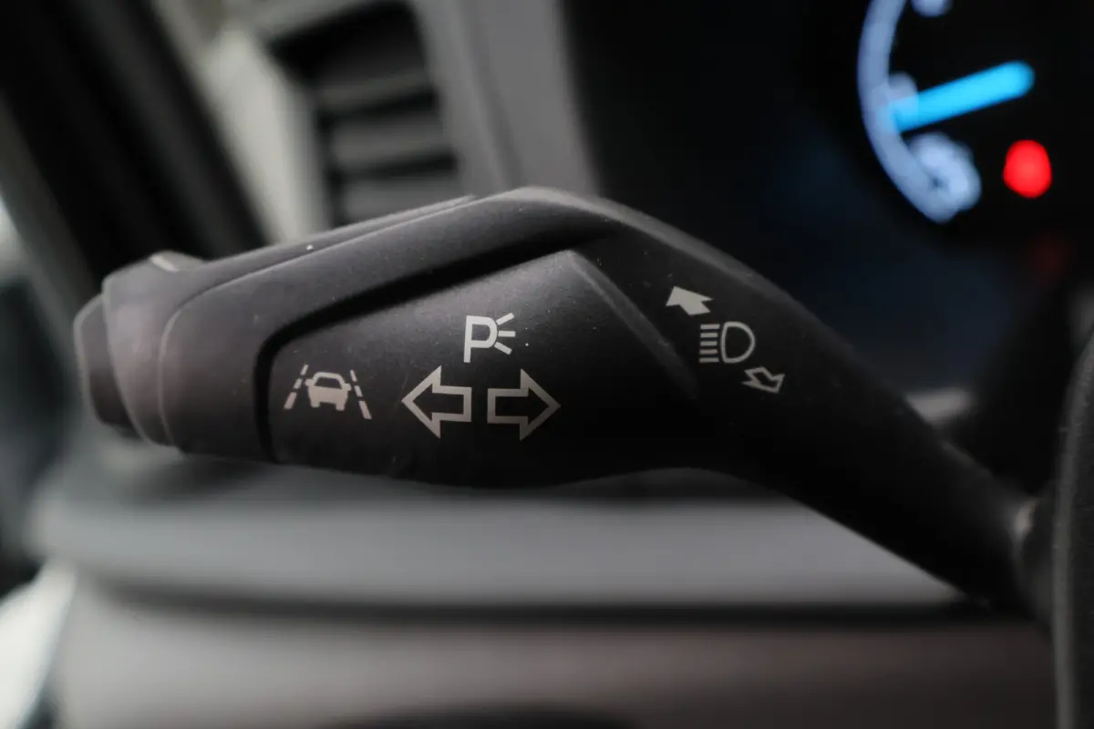 350 2.0 TDCI L3H2 Trend Leer, 3-Zits, Camera, Cruise, Apple Carplay, Rijstrooksensor, PDC, DAB