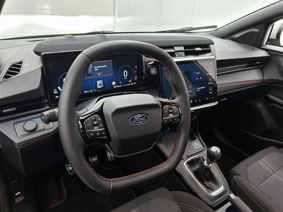 1.0 EcoBoost ST-Line | Winter Pack | Comfort Pack | Camera | Carplay / Android