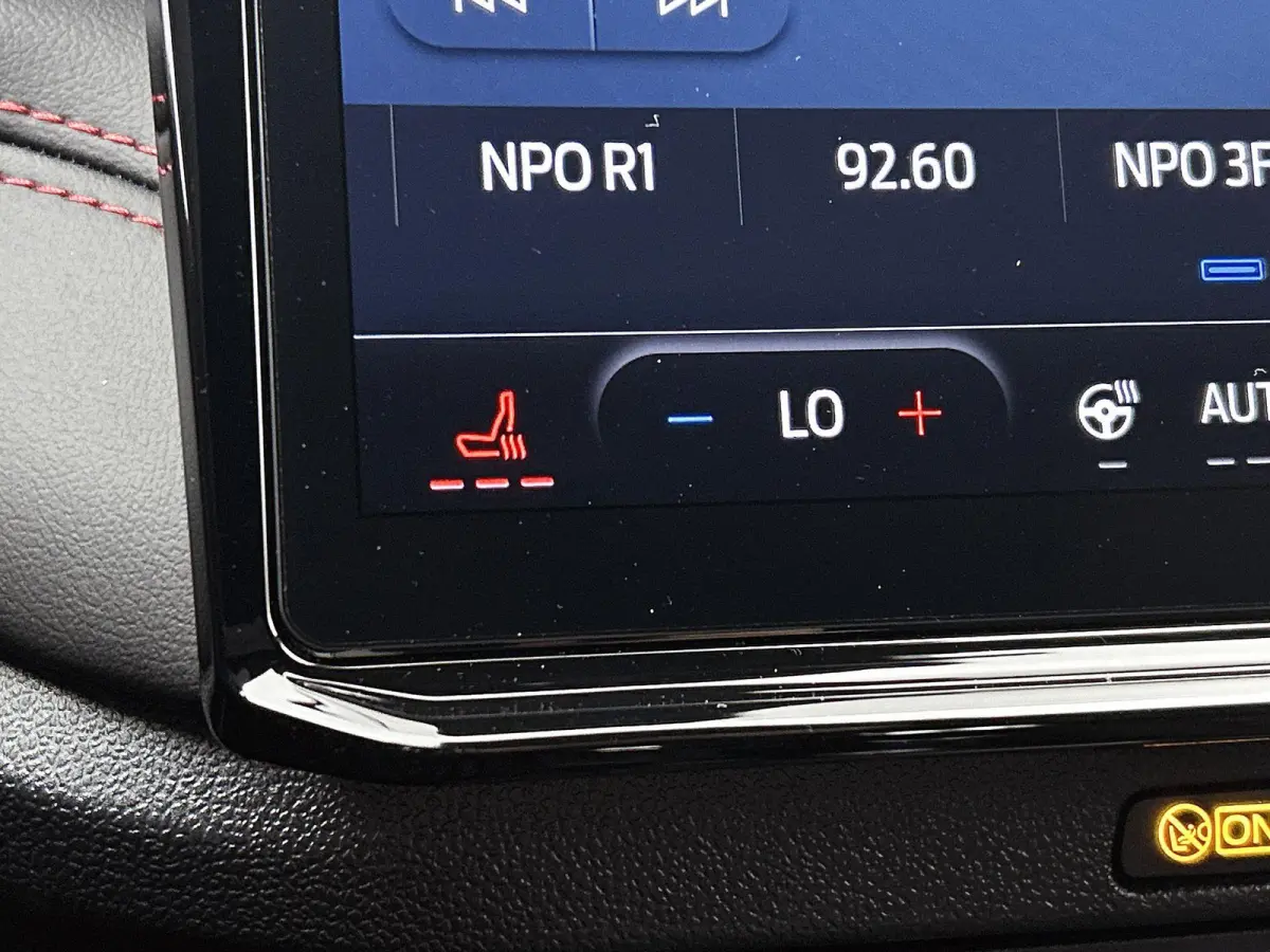 1.0 EcoBoost ST-Line | Winter Pack | Comfort Pack | Camera | Carplay / Android
