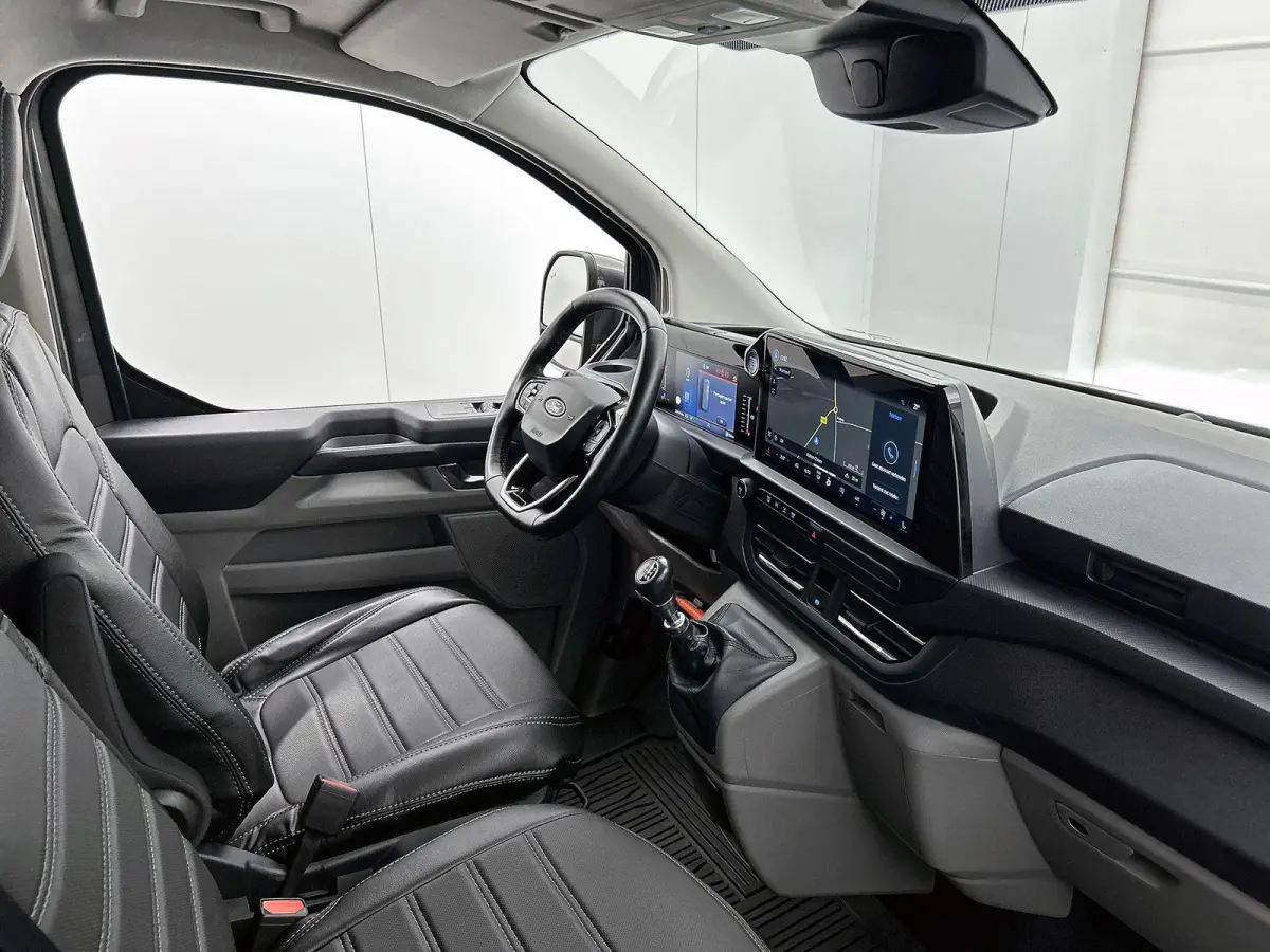 300 2.0 TDCI L2H1 Limited