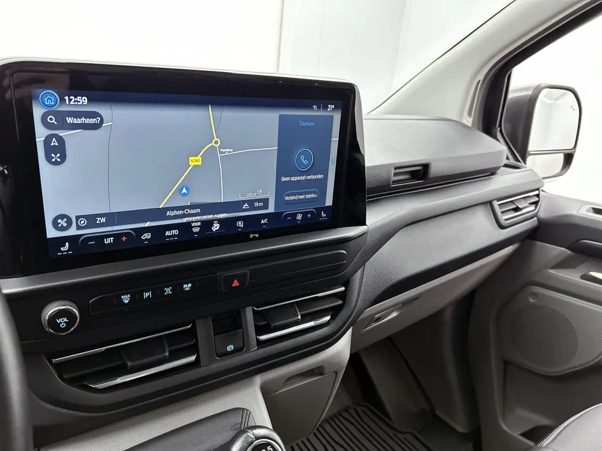 300 2.0 TDCI L2H1 Limited