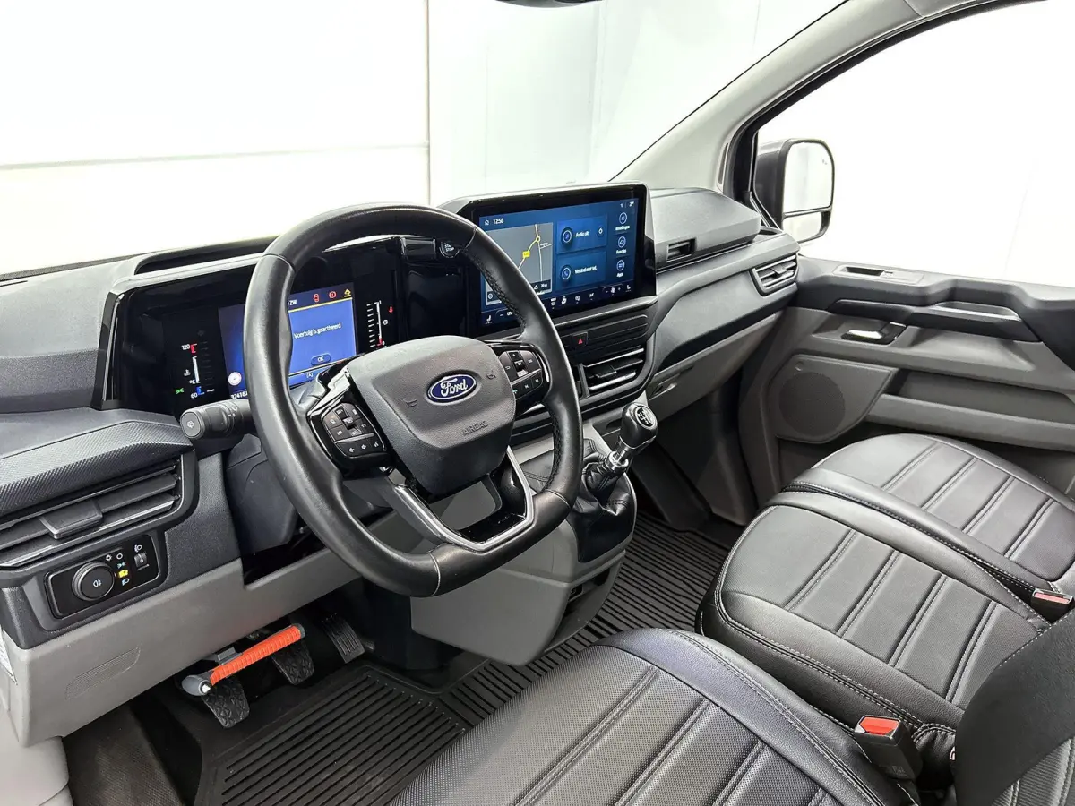 300 2.0 TDCI L2H1 Limited