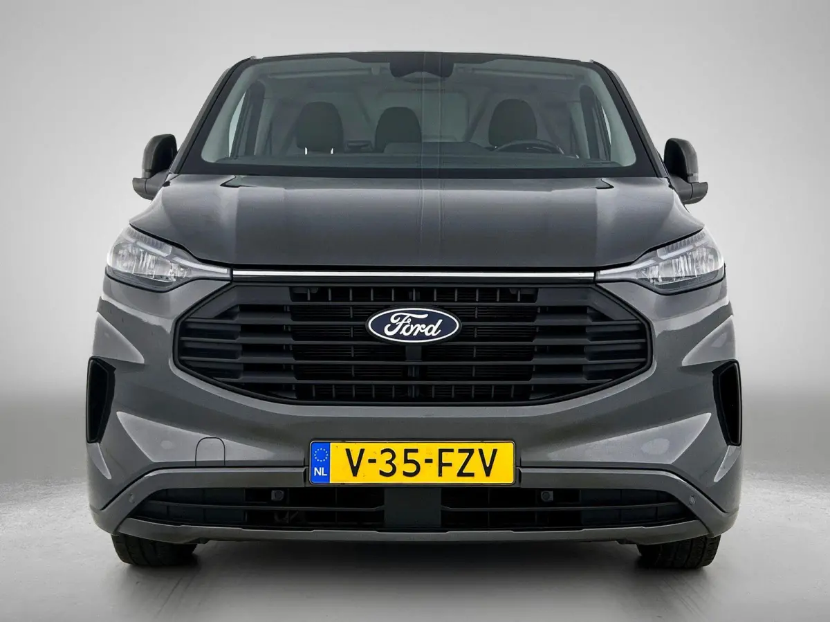 300 2.0 TDCI L2H1 Limited