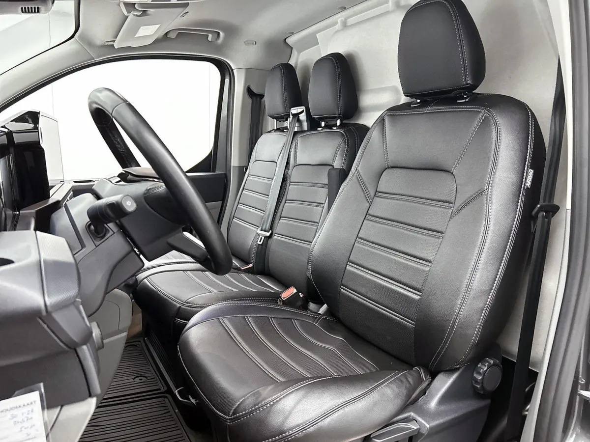 300 2.0 TDCI L2H1 Limited