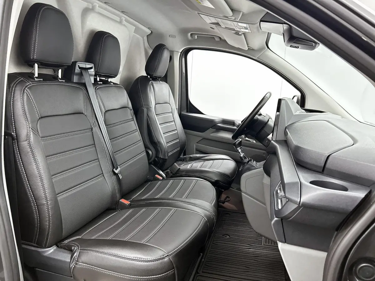 300 2.0 TDCI L2H1 Limited