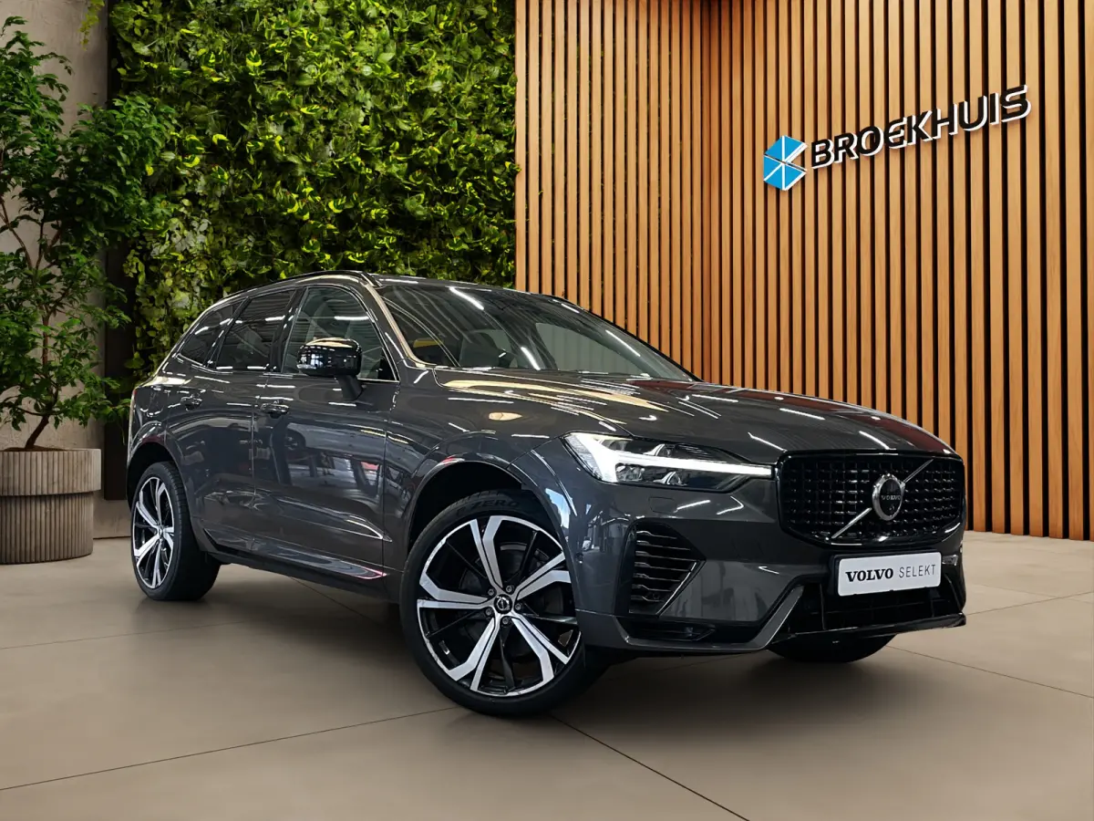 2.0 T8 Plug-in hybrid AWD Ultra Dark | Massage/Ventilatie | Trekhaak | 360 Cam | Pano | Memory