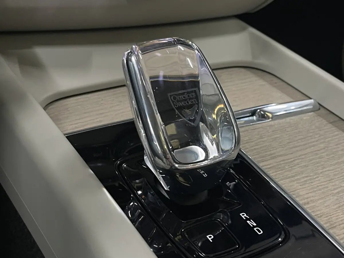 2.0 T8 Plug-in hybrid AWD Ultra Dark | Massage/Ventilatie | Trekhaak | 360 Cam | Pano | Memory
