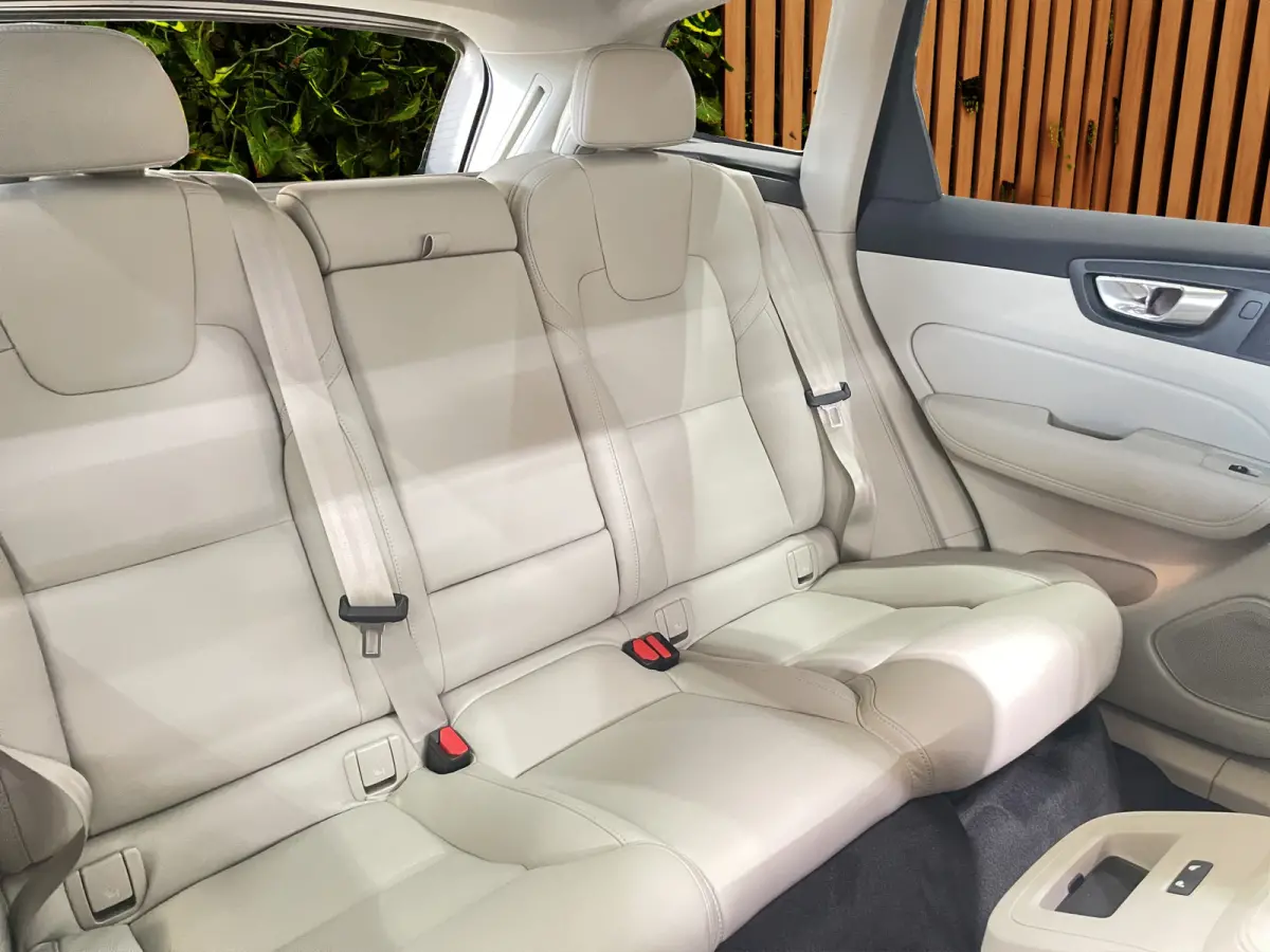 2.0 T8 Plug-in hybrid AWD Ultra Dark | Massage/Ventilatie | Trekhaak | 360 Cam | Pano | Memory