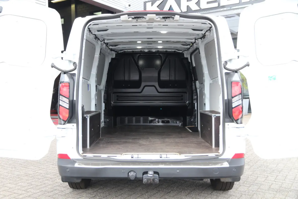 2.0 TDCI 136 | L2H1 | Carplay | Trekhaak | Camera | Cruise | Clima..