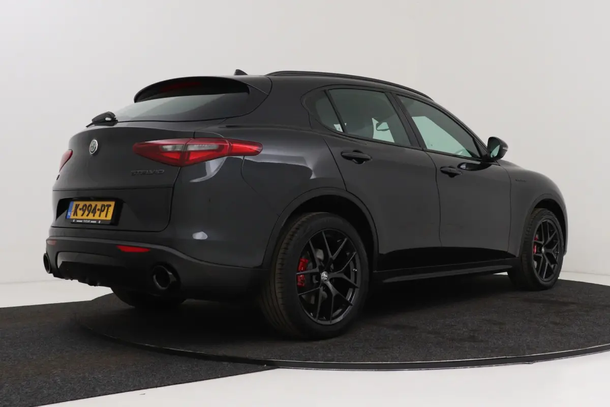 2.0 T AWD Super Veloce | Squadra Tuning | Afn. Trekhaak | Automaat | BSM | Elek. stoel | Stoel-&stuurverwarming