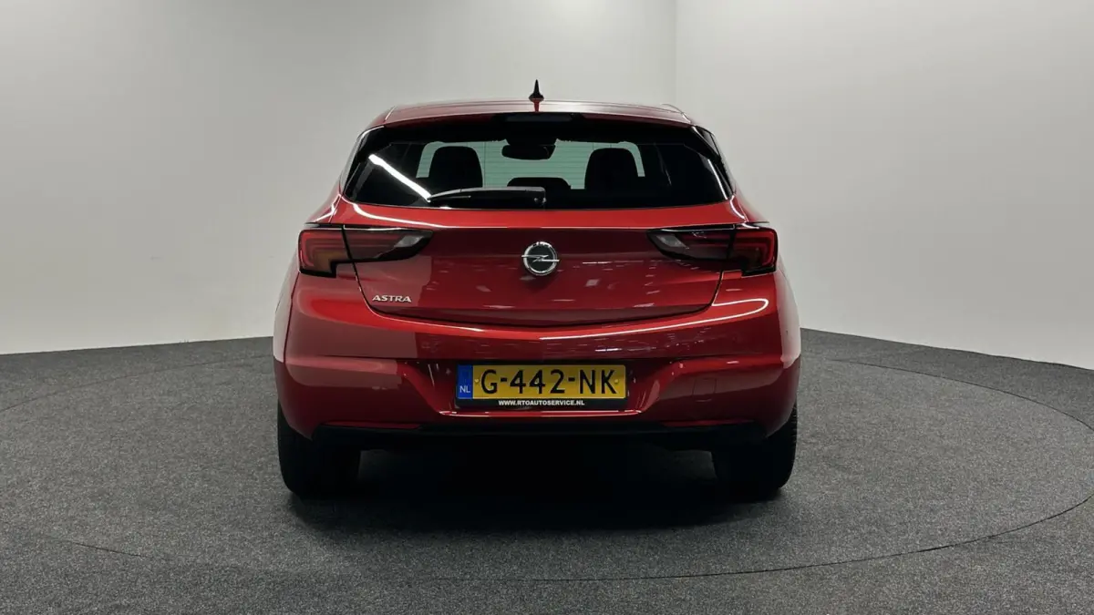 1.2 Elegance CAMERA NAVI CARPLAY ECC CRUISE LM.