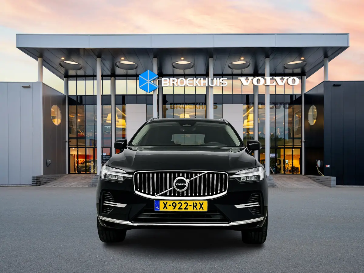 T6 Recharge Core Bright Long Range | 20" | Leder | Elektr. verst. Stoelen | Parkeercamera | Stoel/Stuur/Achterbankverwarming | Adaptieve Cruise | BLIS