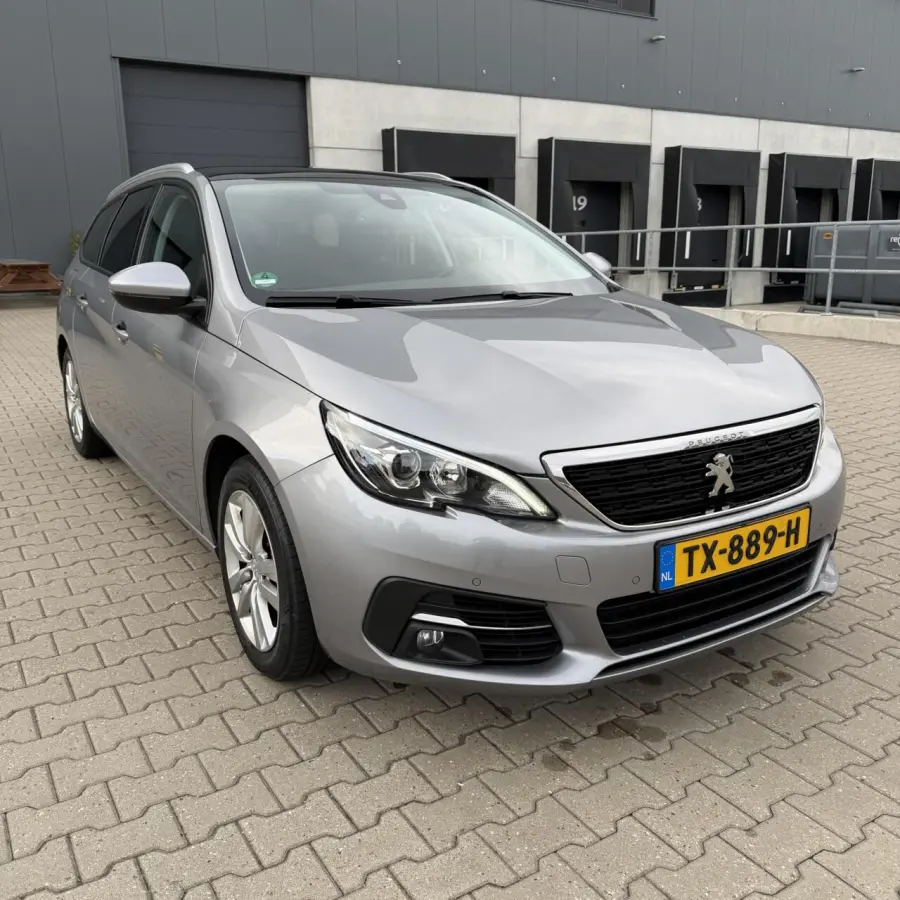 1.2 Allure 2018 | Panoramadak | CarPlay !
