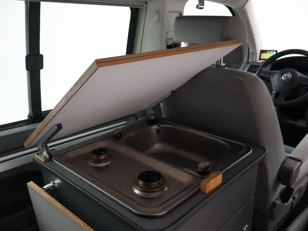 2.0 TDI 140 PK CALIFORNIA BEACH CAMPER 6-PERS. FABRIEKS CAMPER | STANDKACHEL | STOELVERW. | CAMERA | TREKHAAK
