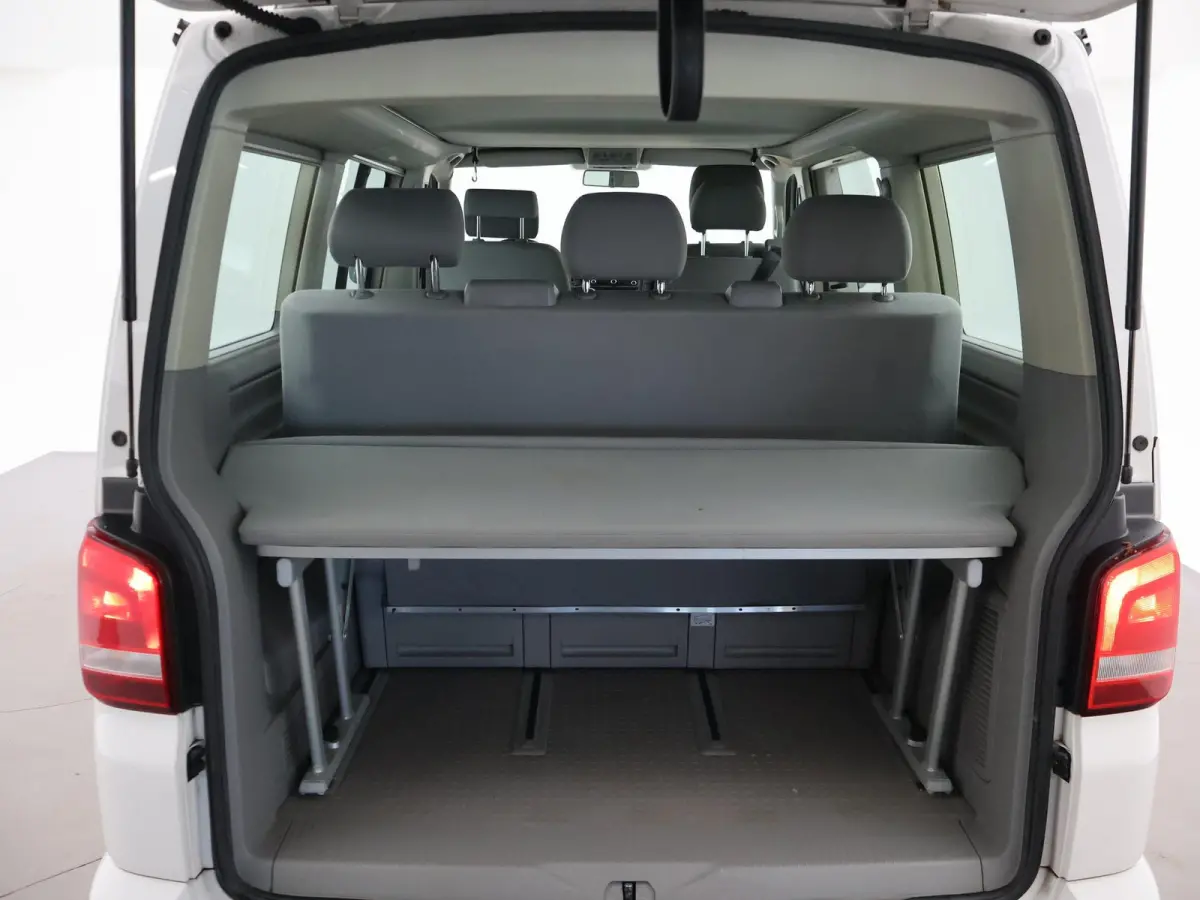 2.0 TDI 140 PK CALIFORNIA BEACH CAMPER 6-PERS. FABRIEKS CAMPER | STANDKACHEL | STOELVERW. | CAMERA | TREKHAAK