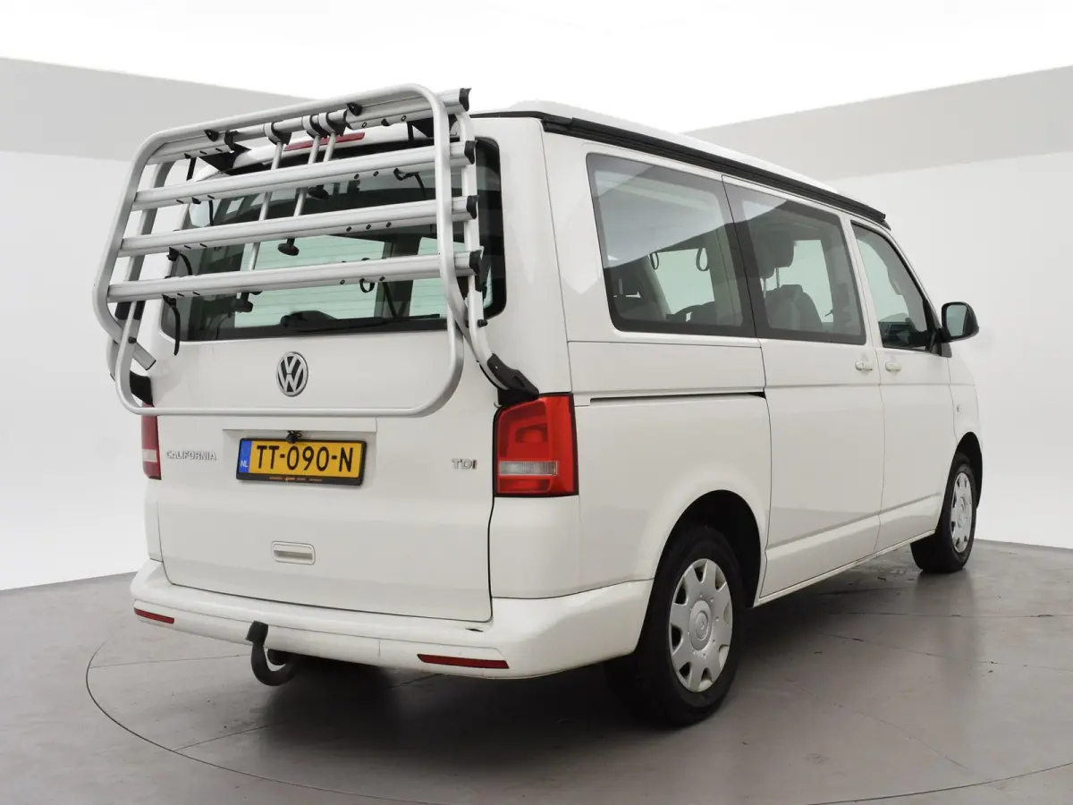 2.0 TDI 140 PK CALIFORNIA BEACH CAMPER 6-PERS. FABRIEKS CAMPER | STANDKACHEL | STOELVERW. | CAMERA | TREKHAAK