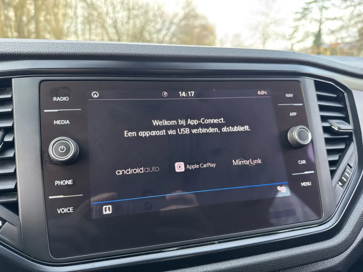 1.5 TSI 150PK DSG BUSINESS CARPLAY/NAVI/PDC