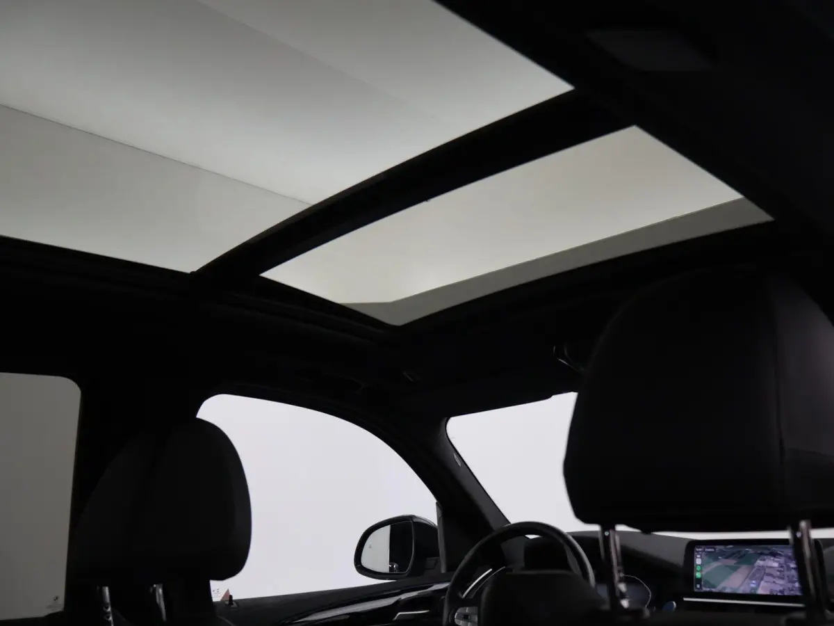HIGH EXECUTIVE 80 kWh + TREKHAAK | PANORAMA | 360 CAMERA | ADAPTIVE CRUISE | SFEERVERLICHTING