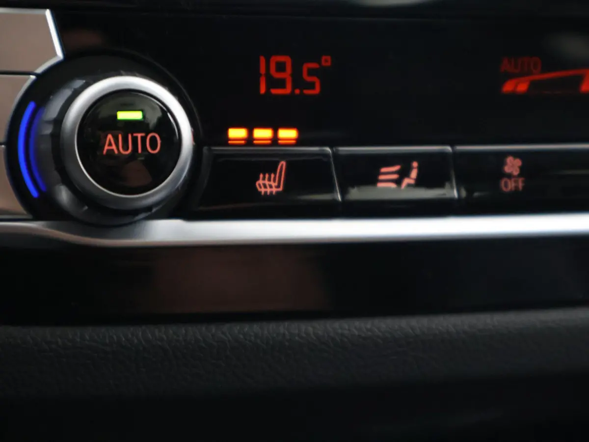 HIGH EXECUTIVE 80 kWh + TREKHAAK | PANORAMA | 360 CAMERA | ADAPTIVE CRUISE | SFEERVERLICHTING