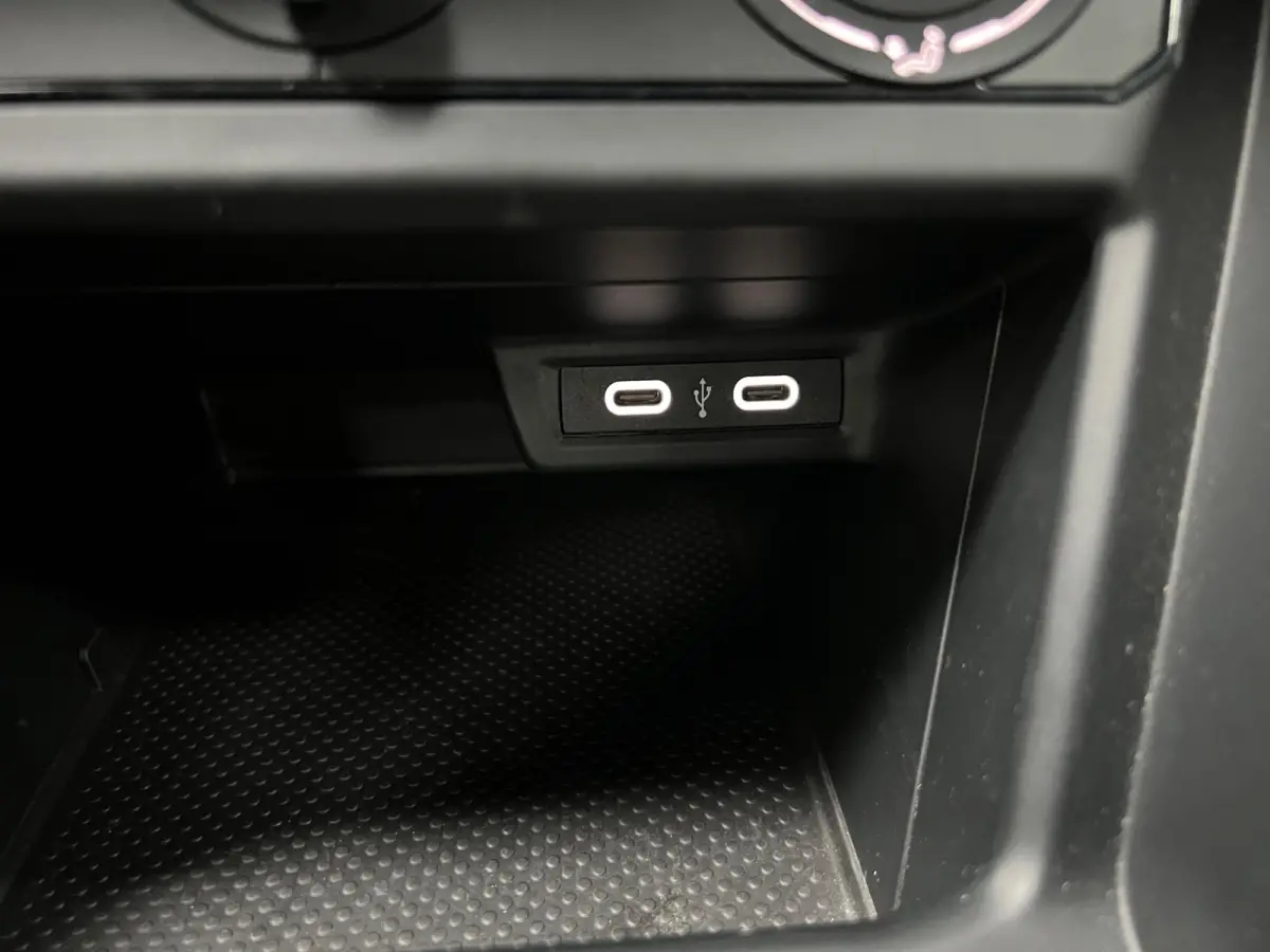 1.0 TSI Life | Cockpit | 1ste eigenaar | Carplay | PDC