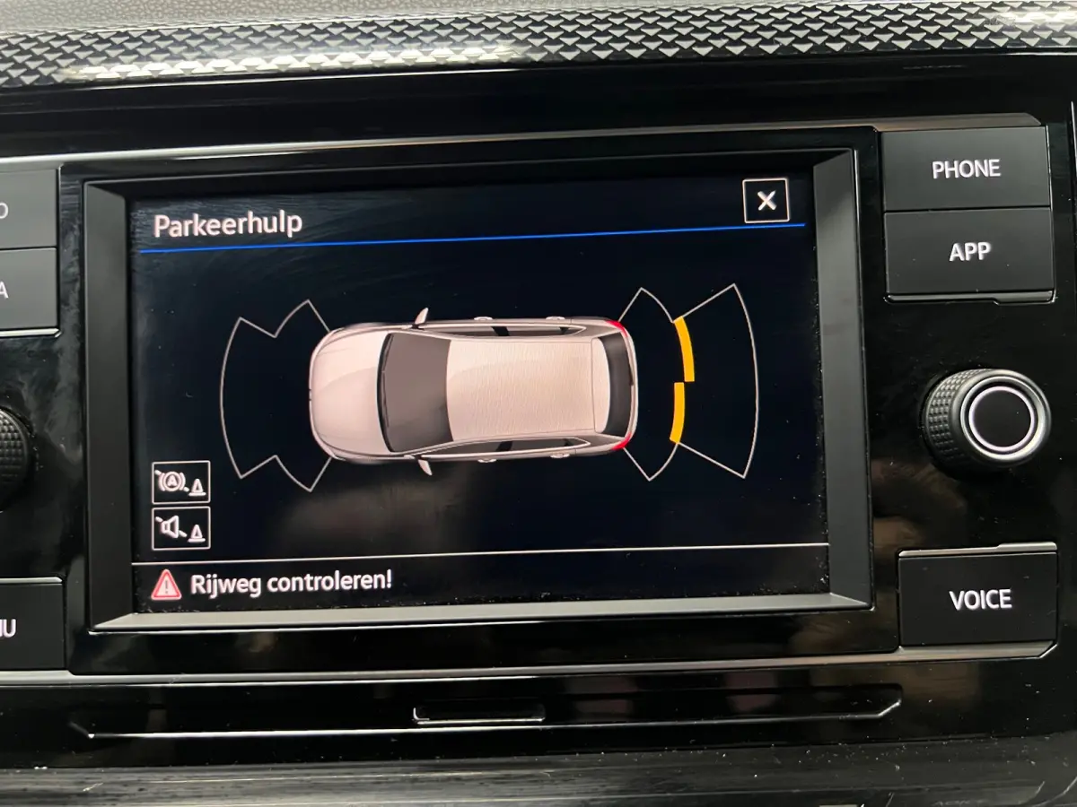 1.0 TSI Life | Cockpit | 1ste eigenaar | Carplay | PDC