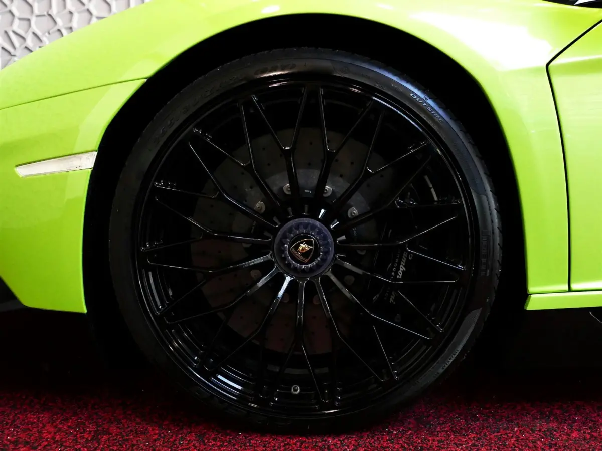 6.5 V12 LP750-4 SV SUPERVELOCE VERDE ITHACA INKL. VAT