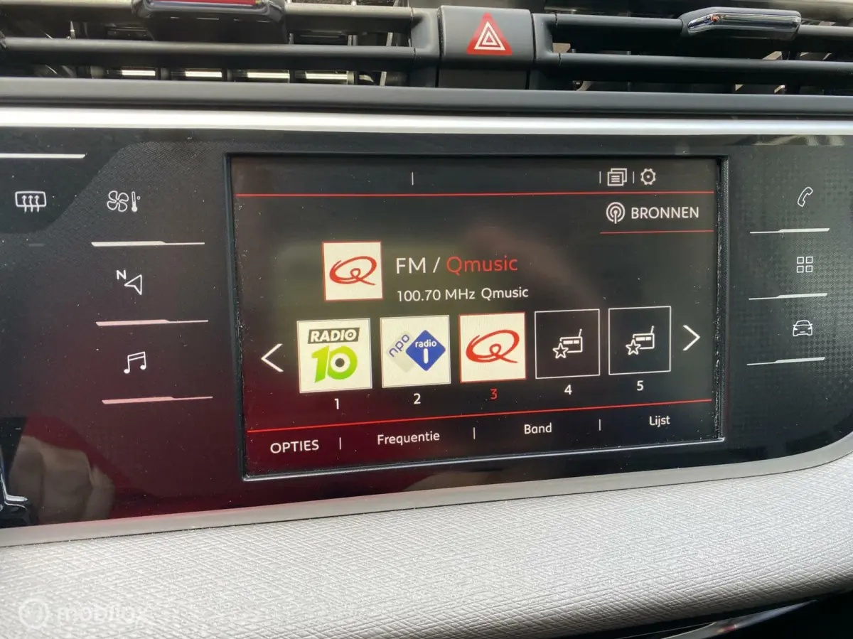 1.2 PureTech Shine volleer massage navigatie automaat