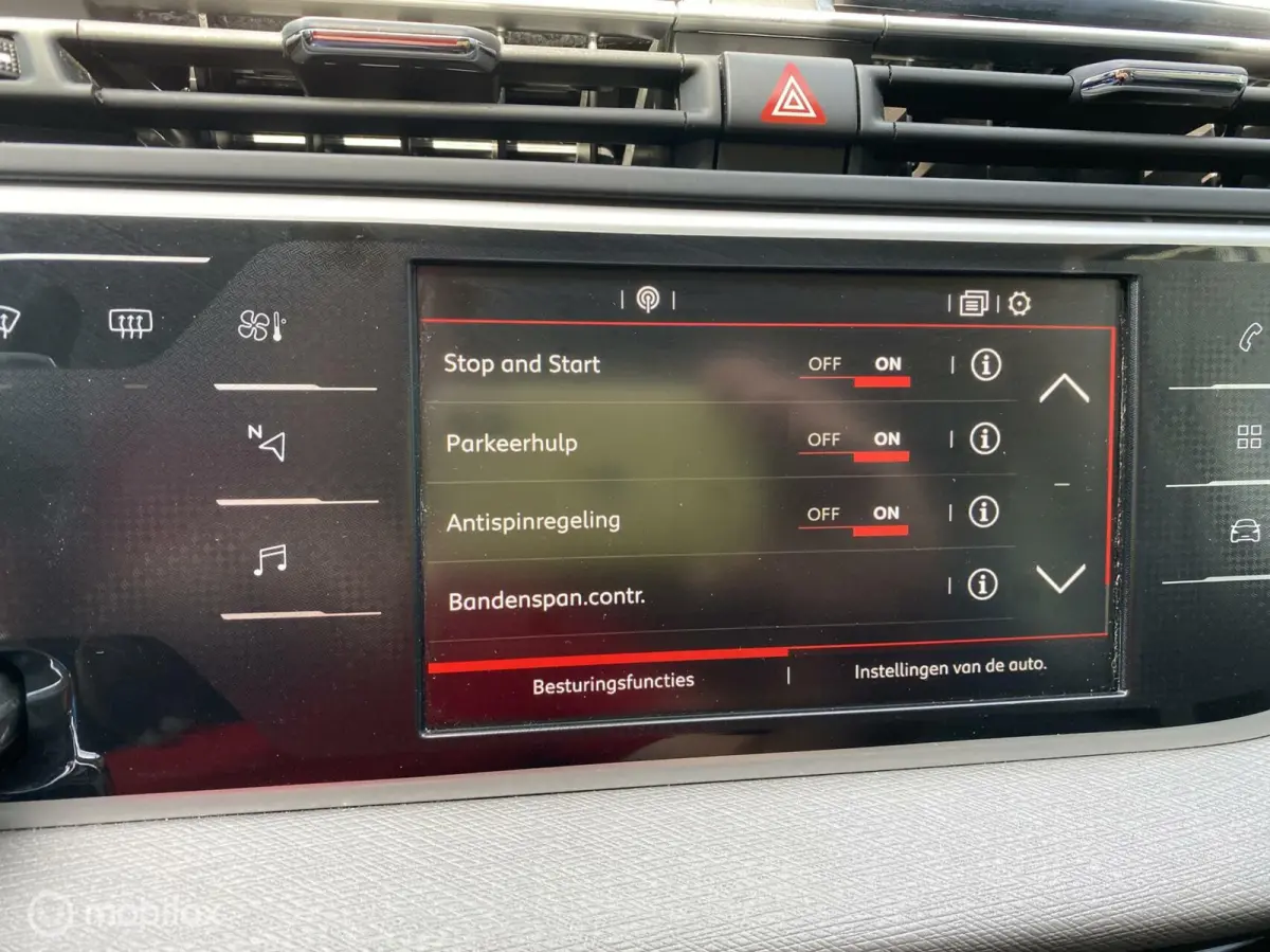1.2 PureTech Shine volleer massage navigatie automaat