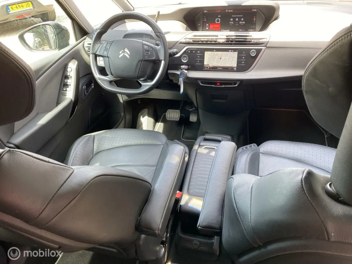 1.2 PureTech Shine volleer massage navigatie automaat