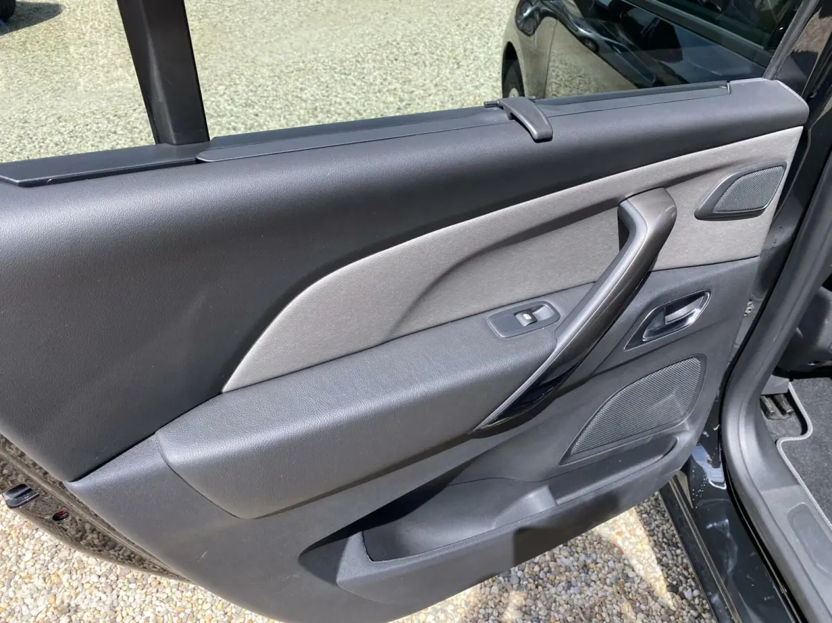 1.2 PureTech Shine volleer massage navigatie automaat