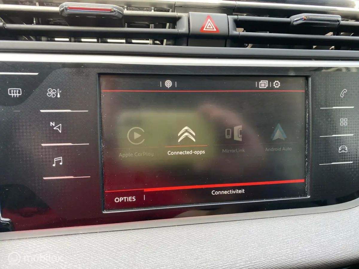1.2 PureTech Shine volleer massage navigatie automaat