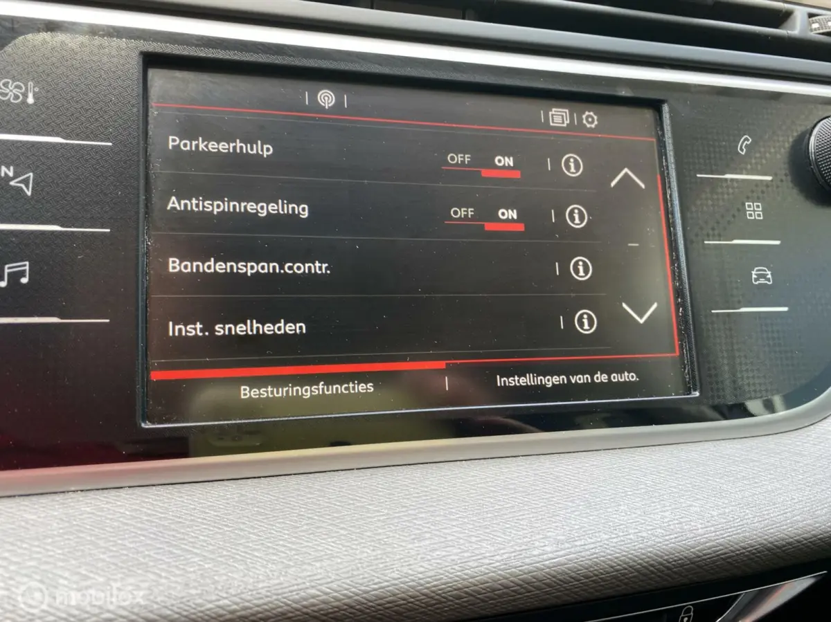 1.2 PureTech Shine volleer massage navigatie automaat