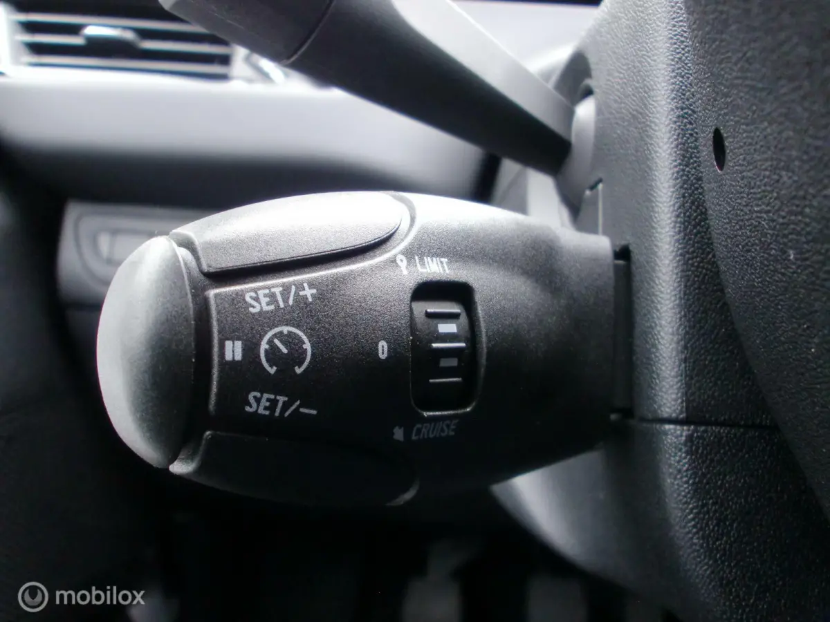 1.2 110 PK GT-Line - 5-Deurs