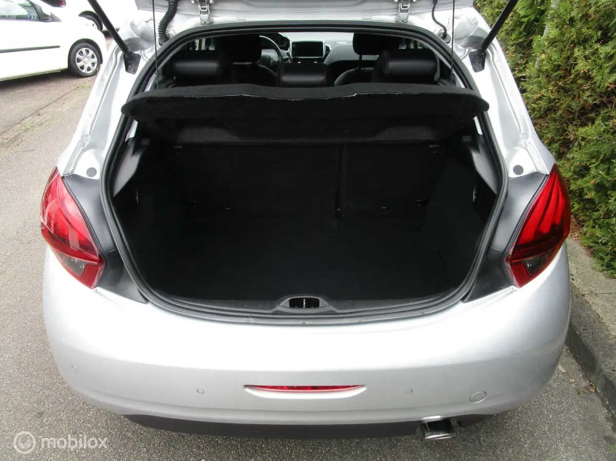 1.2 110 PK GT-Line - 5-Deurs