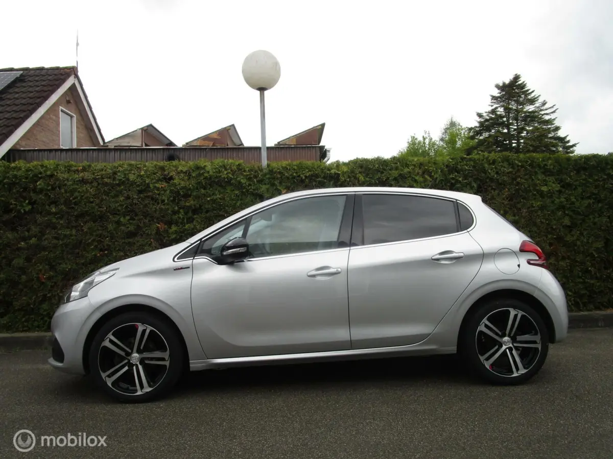 1.2 110 PK GT-Line - 5-Deurs
