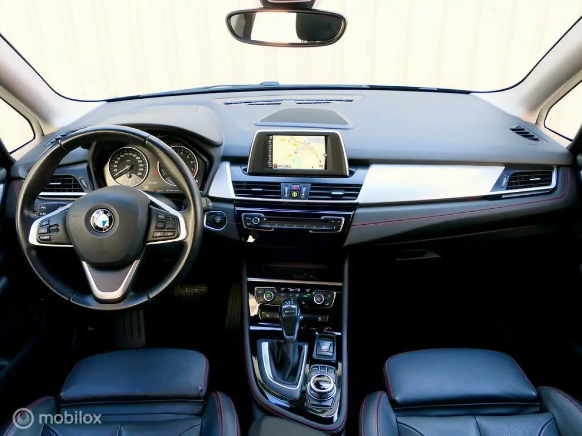 225XE Sport Line - leer - LED - 18 inch