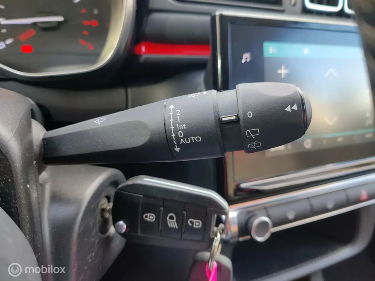 1.2 PureTech Shine Navigatie/ Camera