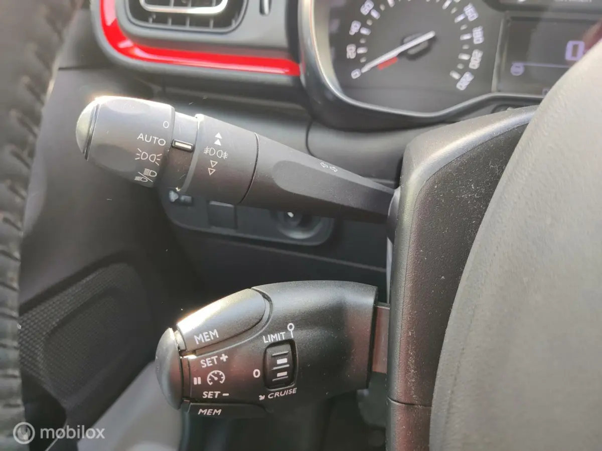 1.2 PureTech Shine Navigatie/ Camera